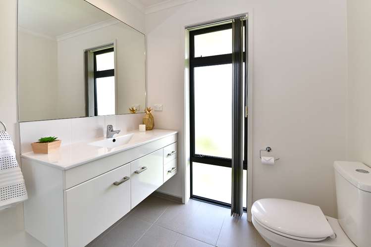 52 Madison Terrace Silverdale_11