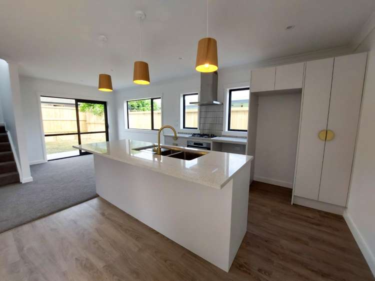 4/24 Endeavour Avenue Flagstaff_3