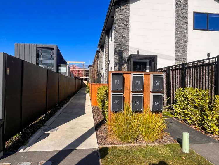 2/41 Gracefield Avenue Christchurch Central_0