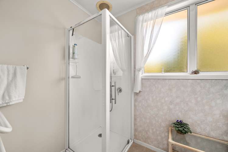 68 Buscomb Avenue Henderson_11