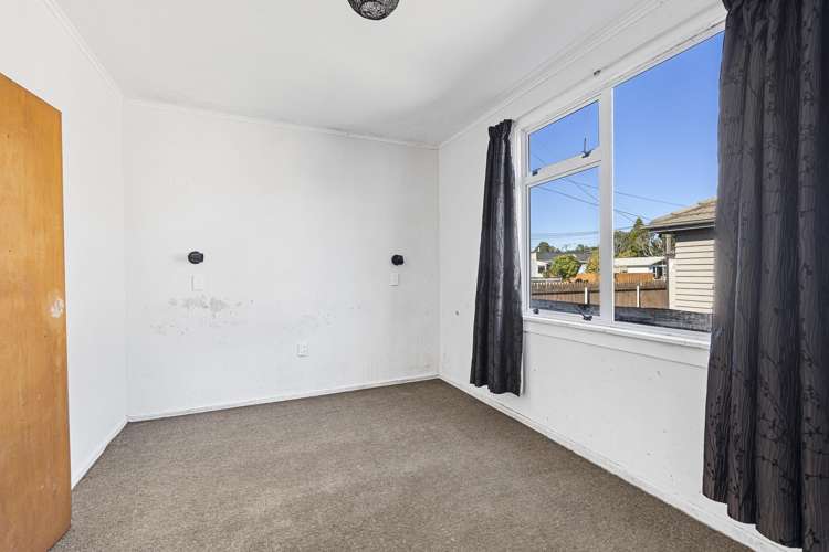 1 Strange Street Waitara_12