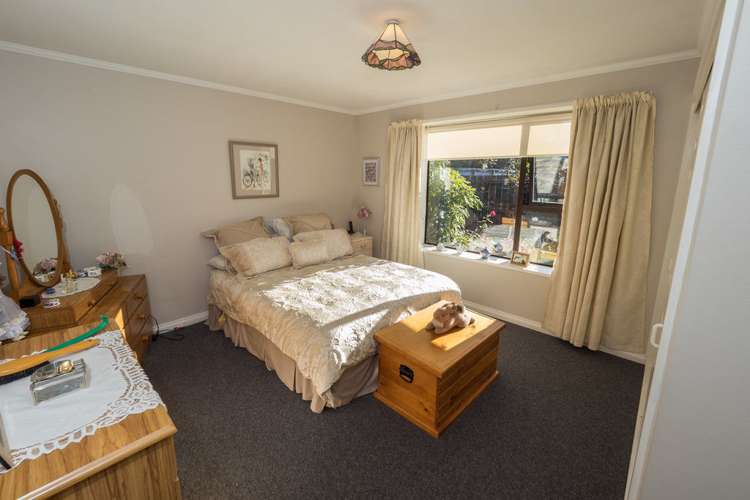 2/47 Oak Grove Ashburton_12