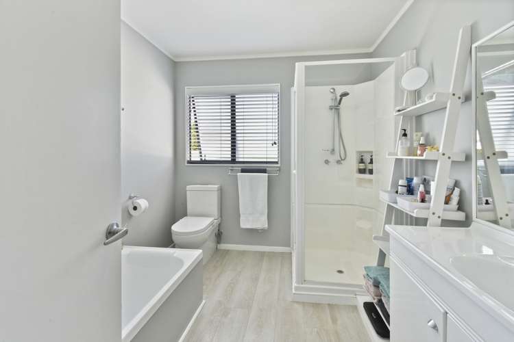 13 Bertram Road Kawakawa Bay_8