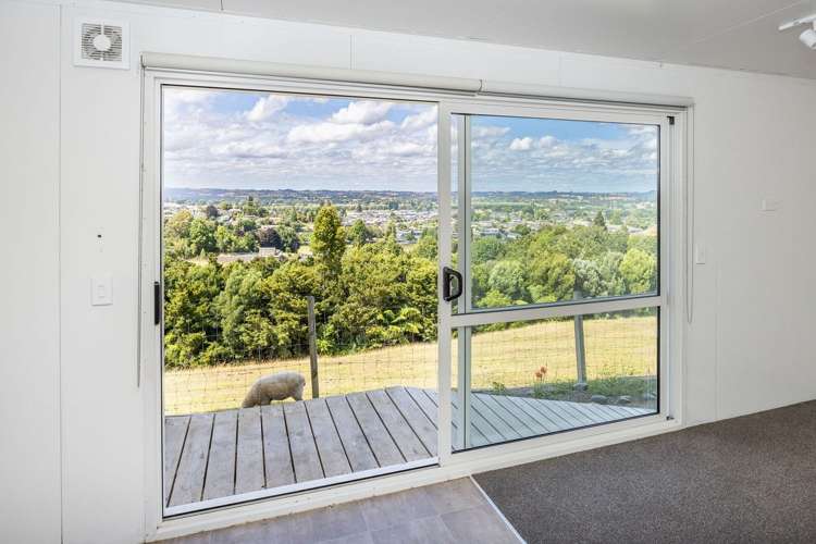 52 Mountain View Road_0