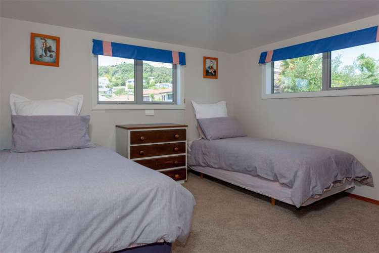 115 Oratia Place Onemana_12