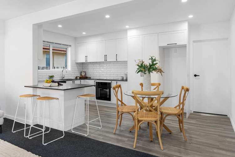 1/320 Memorial Avenue Burnside_6