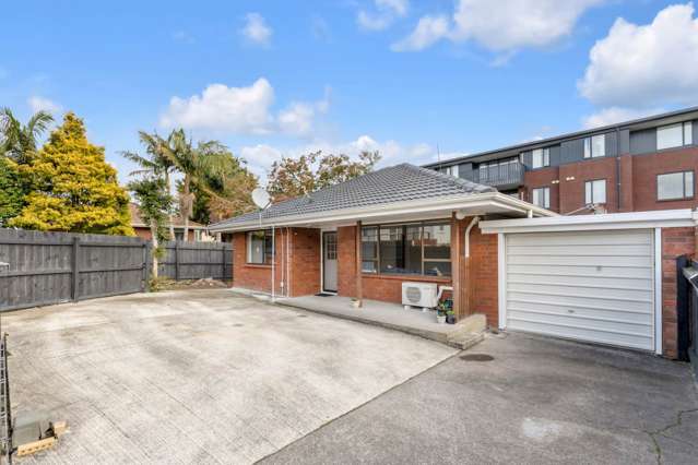 Affordable Starter Home in Prime Location