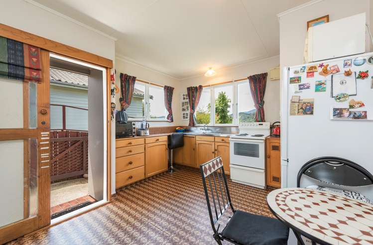 4 Jenner Road Toi Toi_7