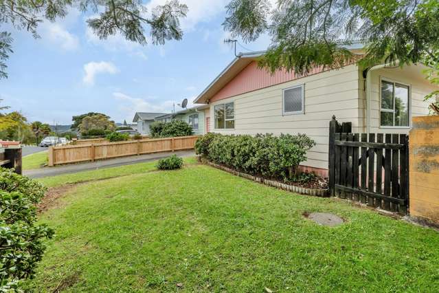 2a Lockesley Place Onerahi_1