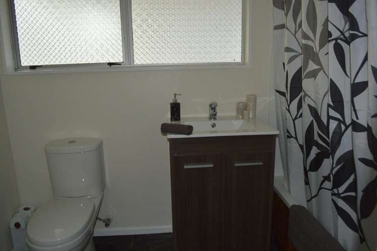 12 Moore Crescent Carterton_16