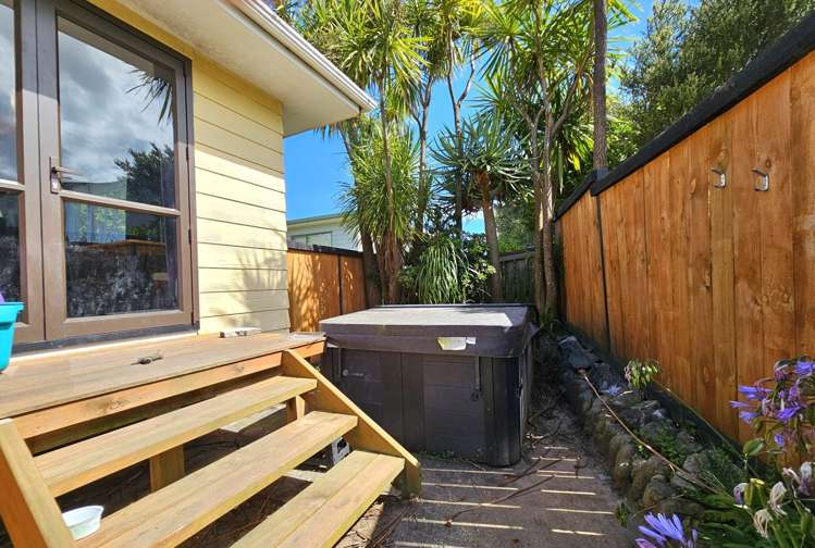 10 Waianga Place Omapere_12