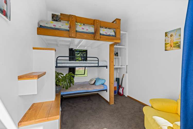 4 Seatoun Avenue Leigh_13