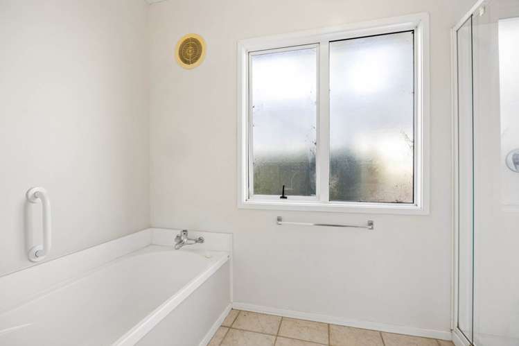 15B Waitangi Road Onehunga_11