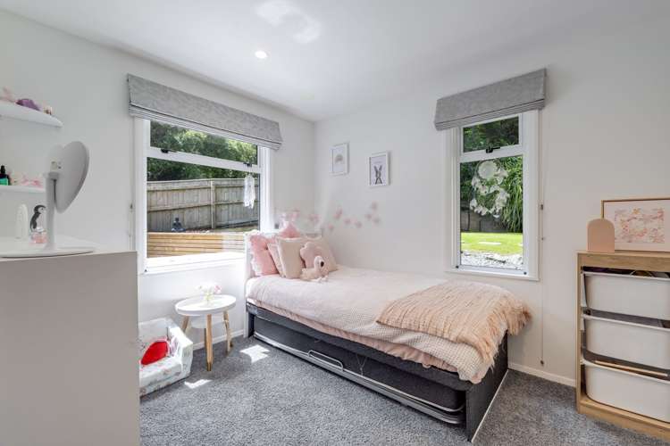 239 Whites Line East Waiwhetu_9