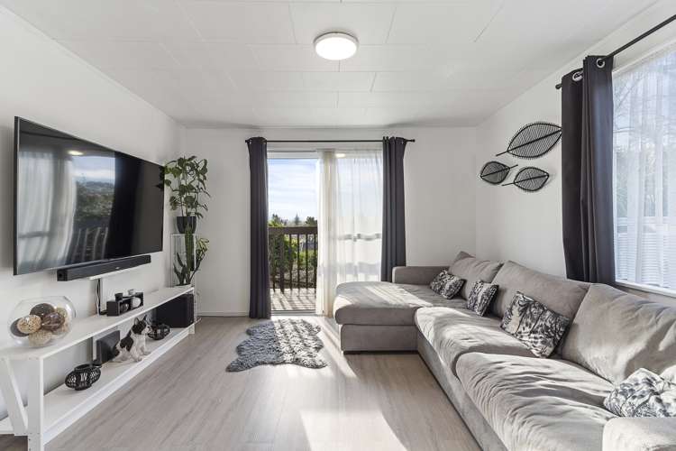 1/63 Rosier Road Glen Eden_6