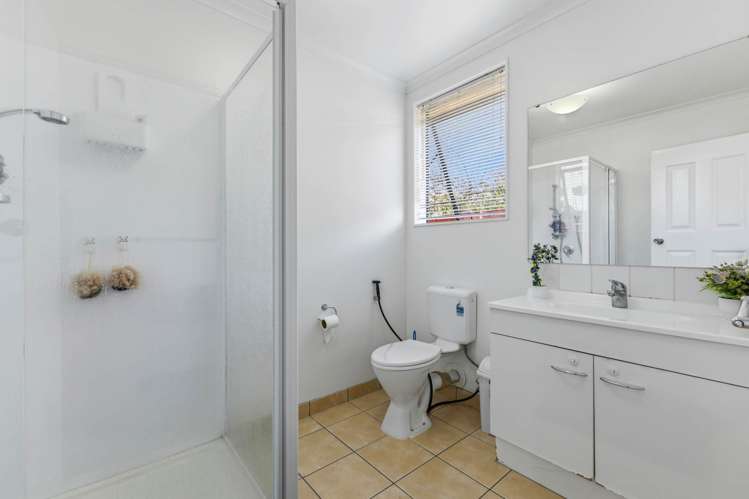 18 Scotts Field Drive Takanini_12