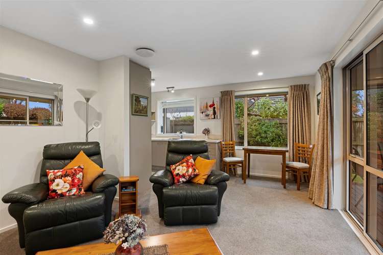 1/85 Yaldhurst Road Upper Riccarton_4