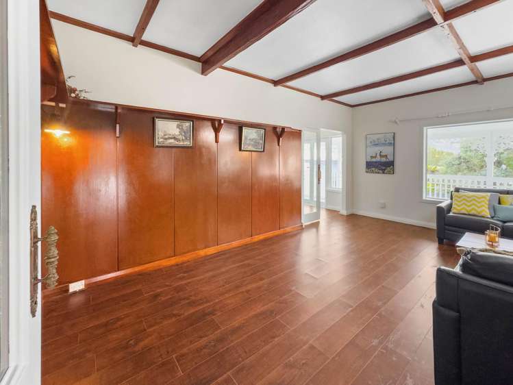 73C East Coast Road Castor Bay_40