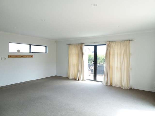 14 Joseph Street Flat Bush_2