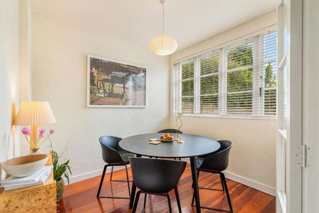 2/2 Herne Bay Road Herne Bay_1