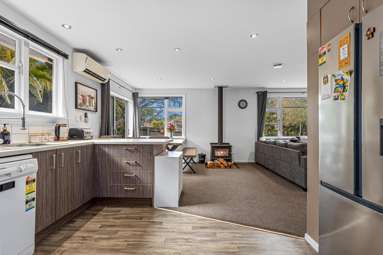 911 Ferry Road_2