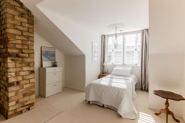 1 Queen Street Northcote Point_17
