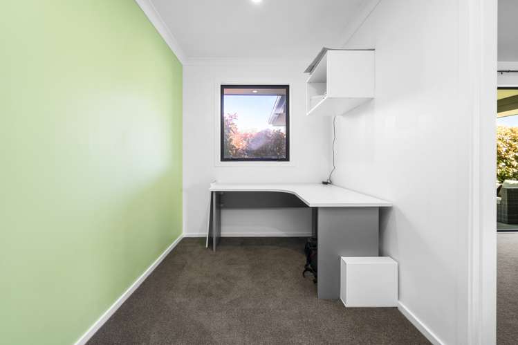 47 Alan Livingston Drive Cambridge_19