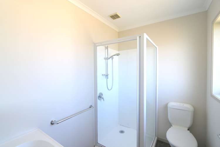 82 Chesney Street Tisbury_13