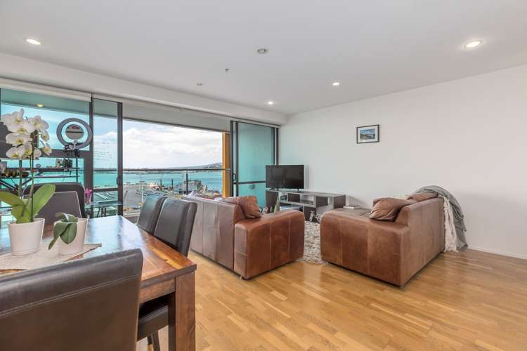 1501/18 Beach Road Auckland Central_7