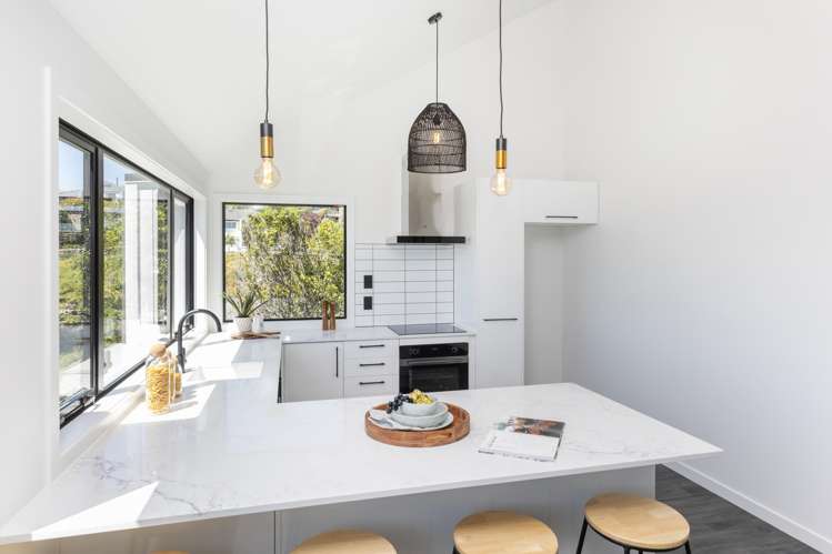 37 Whareora Tce Cashmere Flats_6