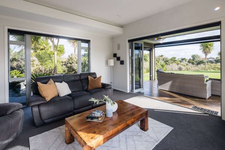 142 Saint James Drive Huntington_15