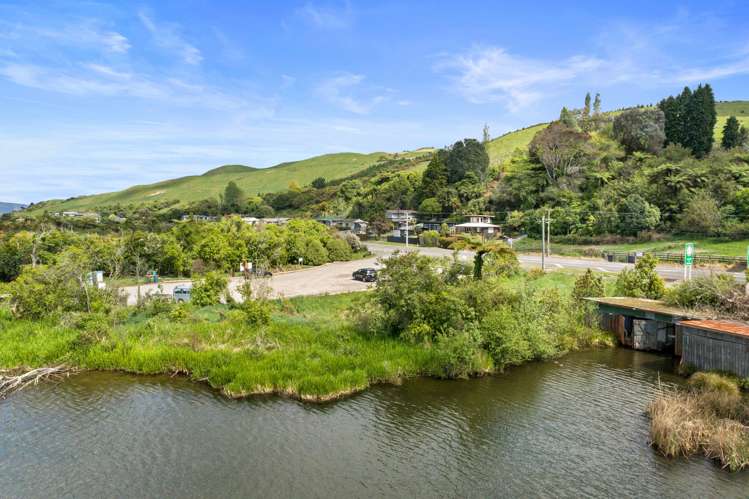 527 State Highway 33 Lake Rotoiti_26