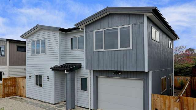 Spacious four Bedroom Property in Henderson.