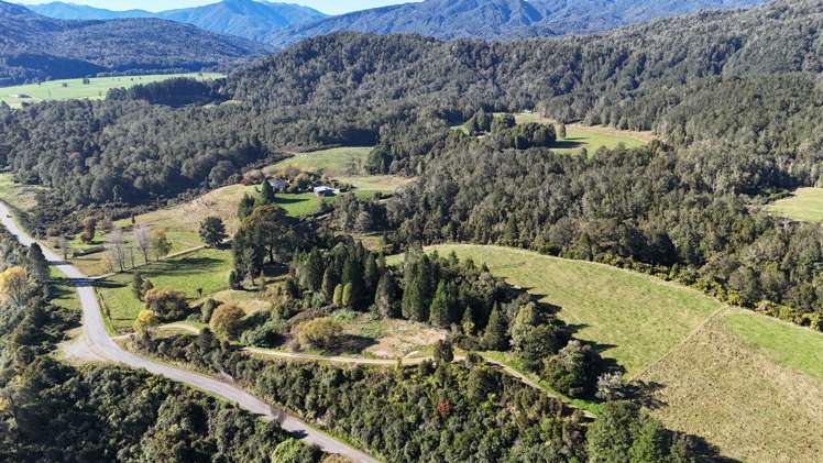 850 Browns Creek Road Inangahua_16
