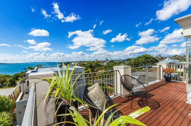 14a Beach Road Castor Bay_13