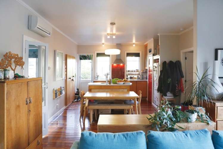 18 Derwent Crescent Titirangi_8