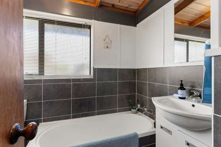 33 Hadley Wood Drive Wattle Downs_8