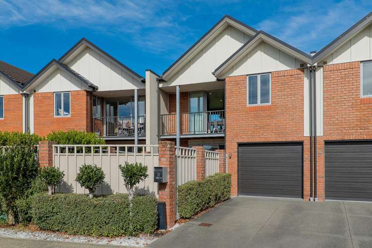 18 Henley Green Northwood_26