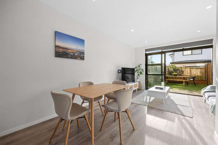 29 Treloar Crescent Hobsonville_11