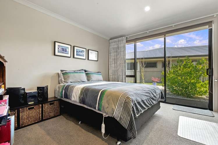 15 Noumea Drive Rangatira Park_20