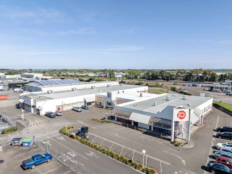 9 Matthews Avenue Takaro_14