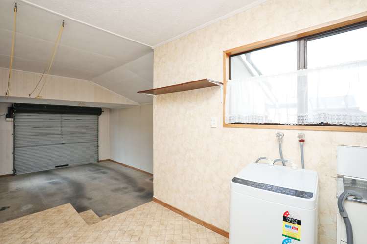 79 Fox Street Avenal_21