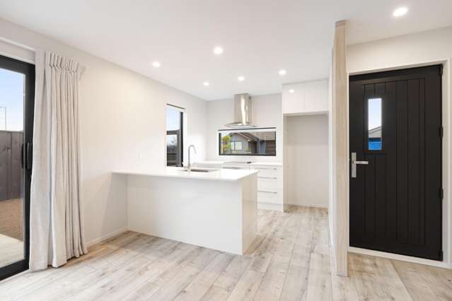 88 Avanda Avenue 11103_4