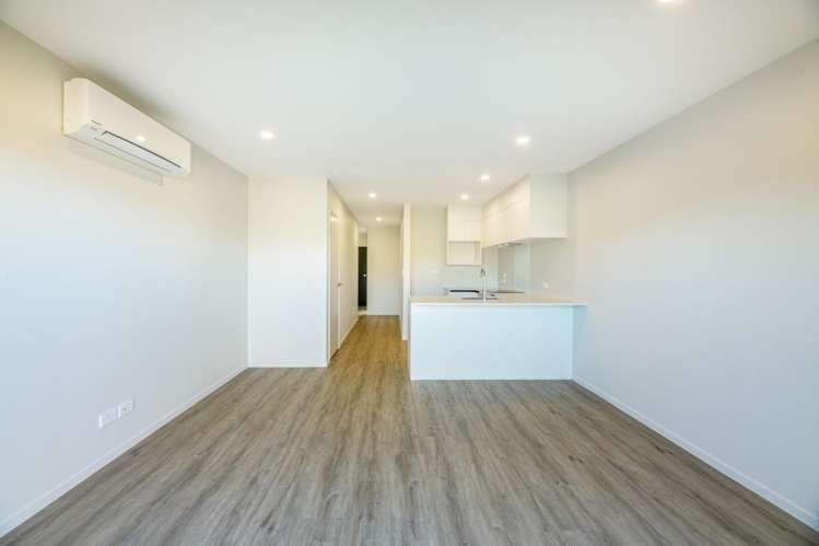 42/137 Hall Avenue 10683_3