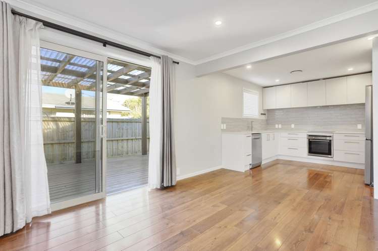 2/6 Timbertop Lane Saint Martins_7