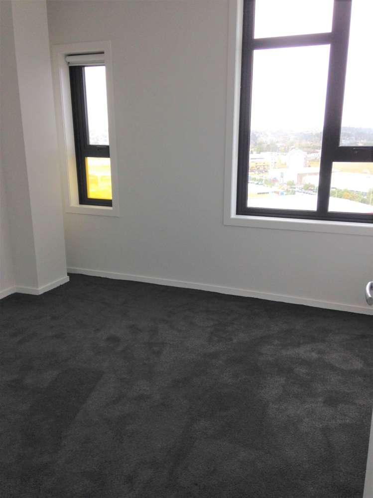 1103/20 Mccrae Way New Lynn_8