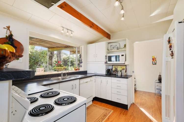 7 Easter Parade Glen Eden_7