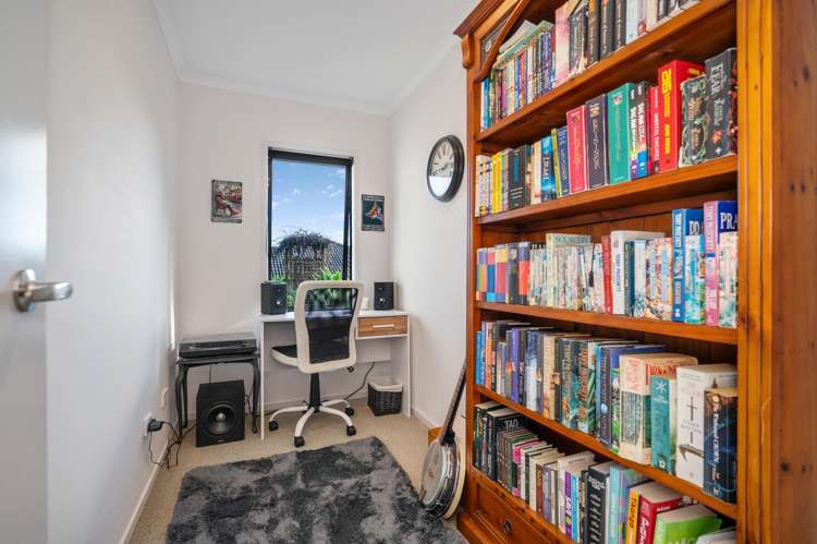 2 Holcombrooke Lane Welcome Bay_20