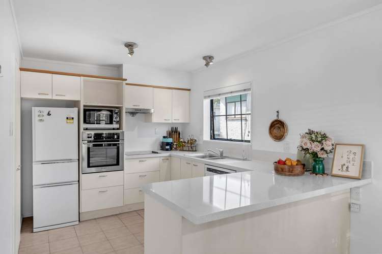 1/97 Matipo Road Mairangi Bay_4