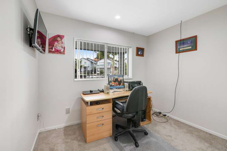 294 Alec Craig Way Gulf Harbour_12